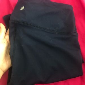 NAVY LEGGINGS